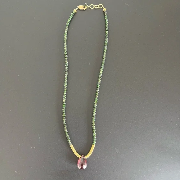 Handcrafted necklace - Picture 5 of 5